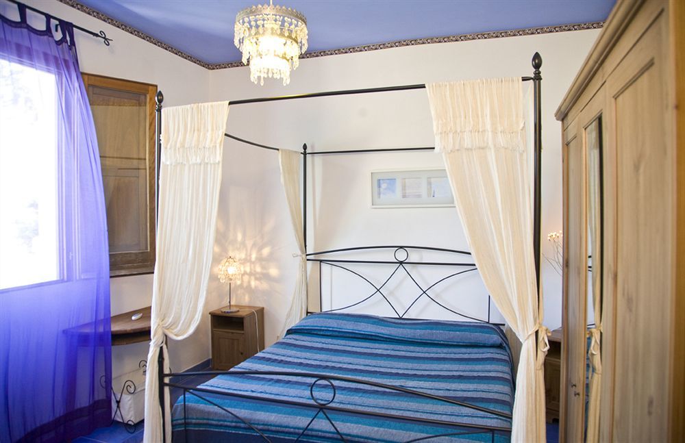 L'Oasi Villaggio Albergo Фавиньяна Экстерьер фото